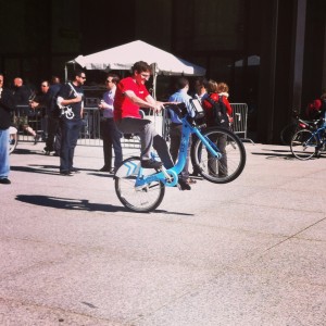 chicago bike to work rally 2013 joel wheelie divy