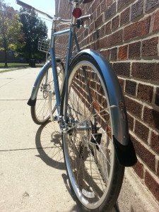 Trek Steel District with full coverage matching fenders to keep you dry.