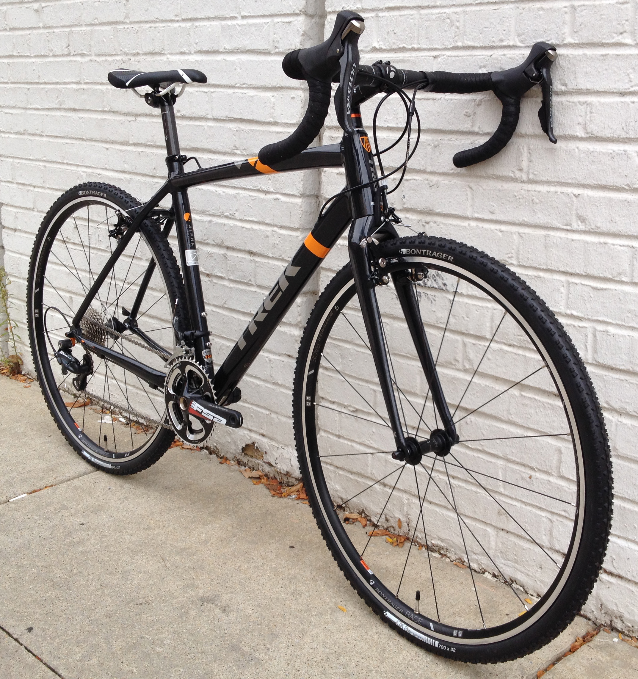 trek crockett 9
