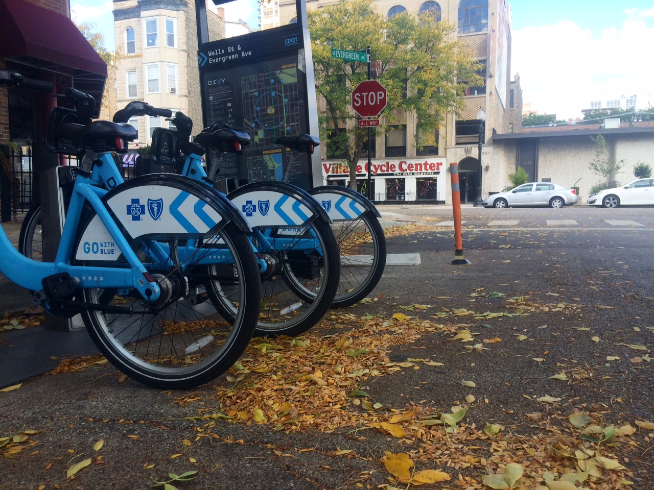 Chicago Bike Sox on X: 🧵 know before you go: - only small bags, clear  totes, medical devices, & diaper bags accompanied by a baby are allowed  inside GRF. No backpacks. 